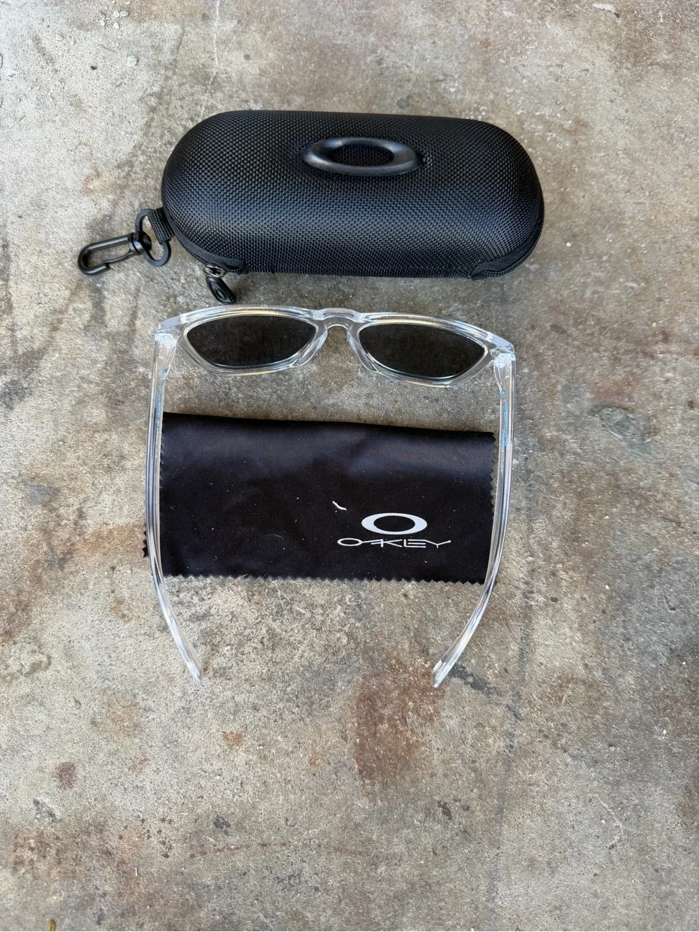 Oakley Frogskin Sunglasses Crystal Clear Violet Iridium Prizm Polarized Lens